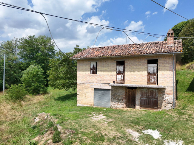Casa singola in vendita a Amandola