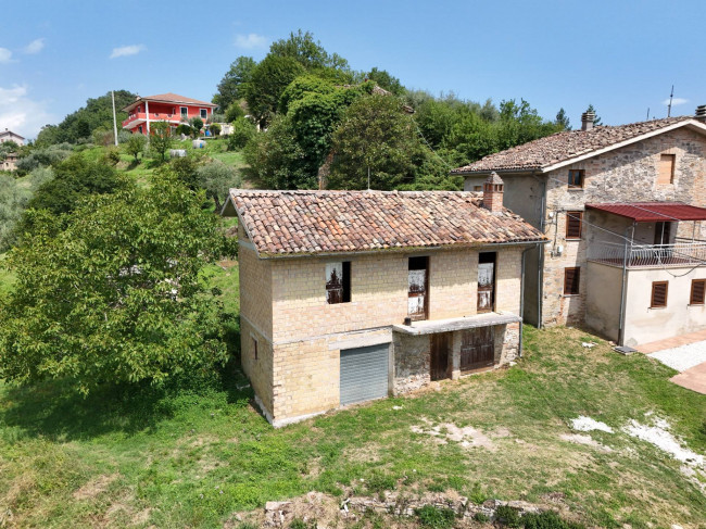 Casa singola in vendita a Amandola