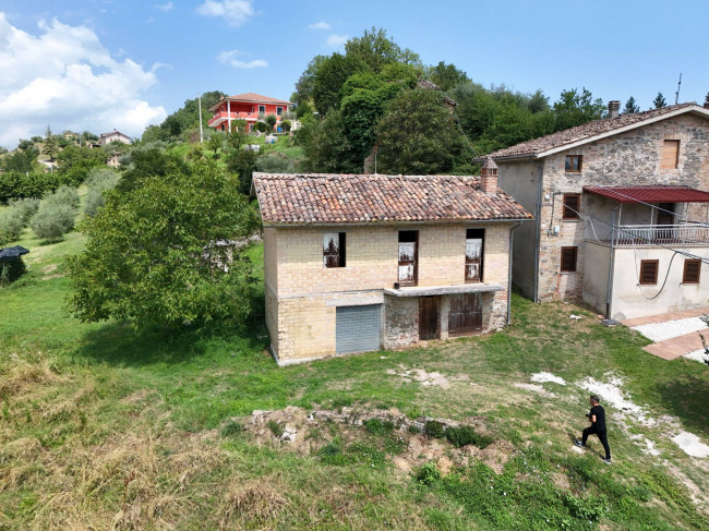 Casa singola in vendita a Amandola