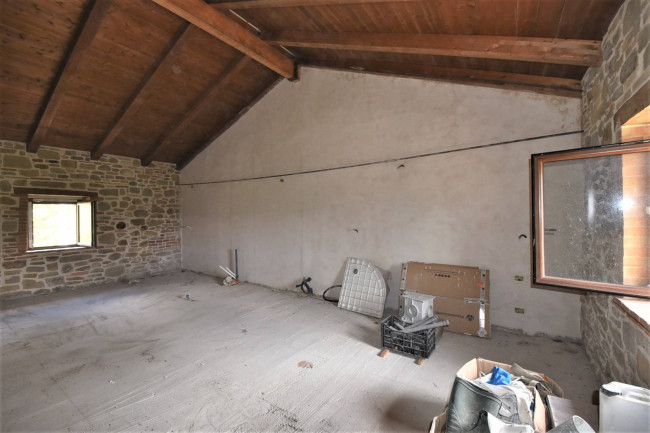 Townhouse for sale in Comunanza