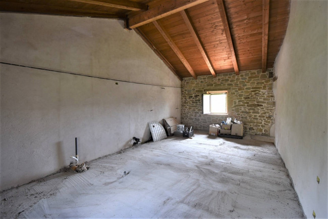 Townhouse for sale in Comunanza