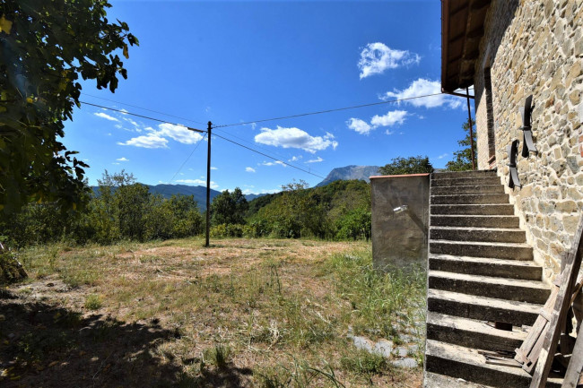 Townhouse for sale in Comunanza