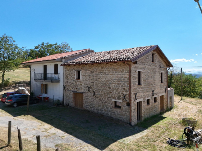 Townhouse for sale in Comunanza