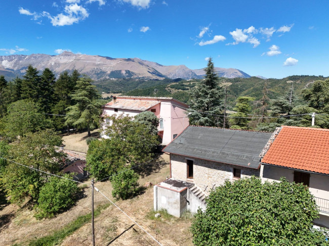 Townhouse for sale in Comunanza