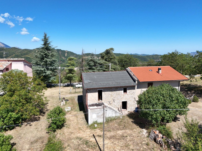 Townhouse for sale in Comunanza