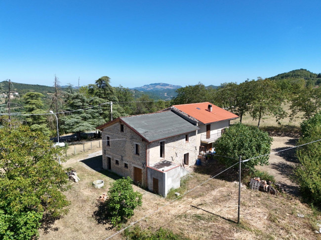 Townhouse for sale in Comunanza