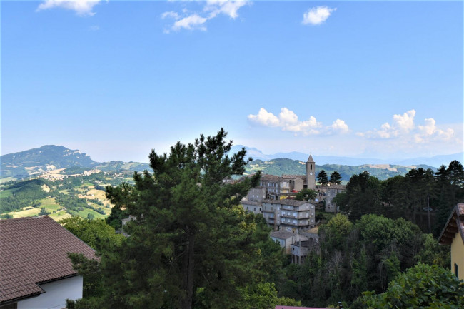 Appartamento in vendita a Montefalcone Appennino