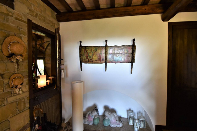 Casale in vendita a Falerone
