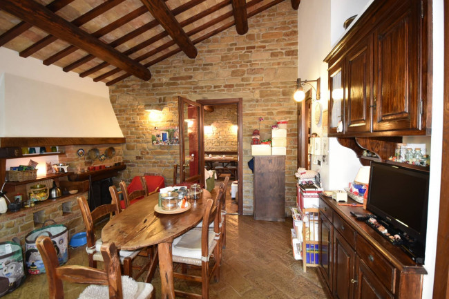 Casale in vendita a Falerone
