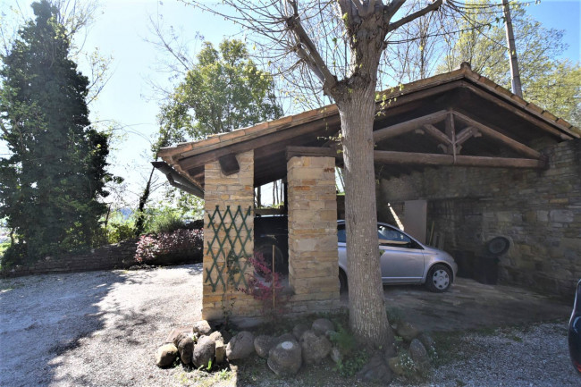 Casale in vendita a Falerone