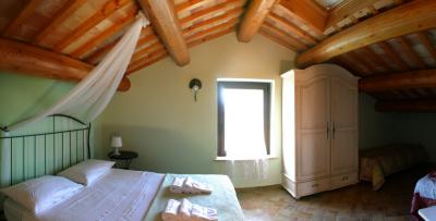 Casale in vendita a Monte San Giusto