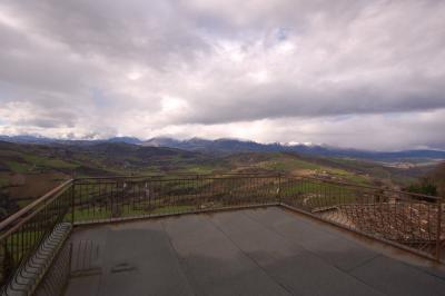 Casa cielo-terra in vendita a Monte San Martino