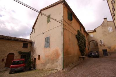 Casa cielo-terra in vendita a Monte San Martino