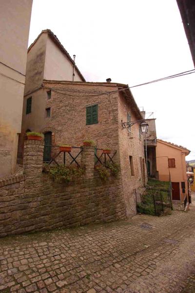 Casa cielo-terra in vendita a Monte San Martino