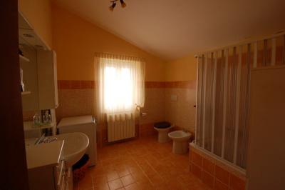 detached House for sale in Montefalcone Appennino