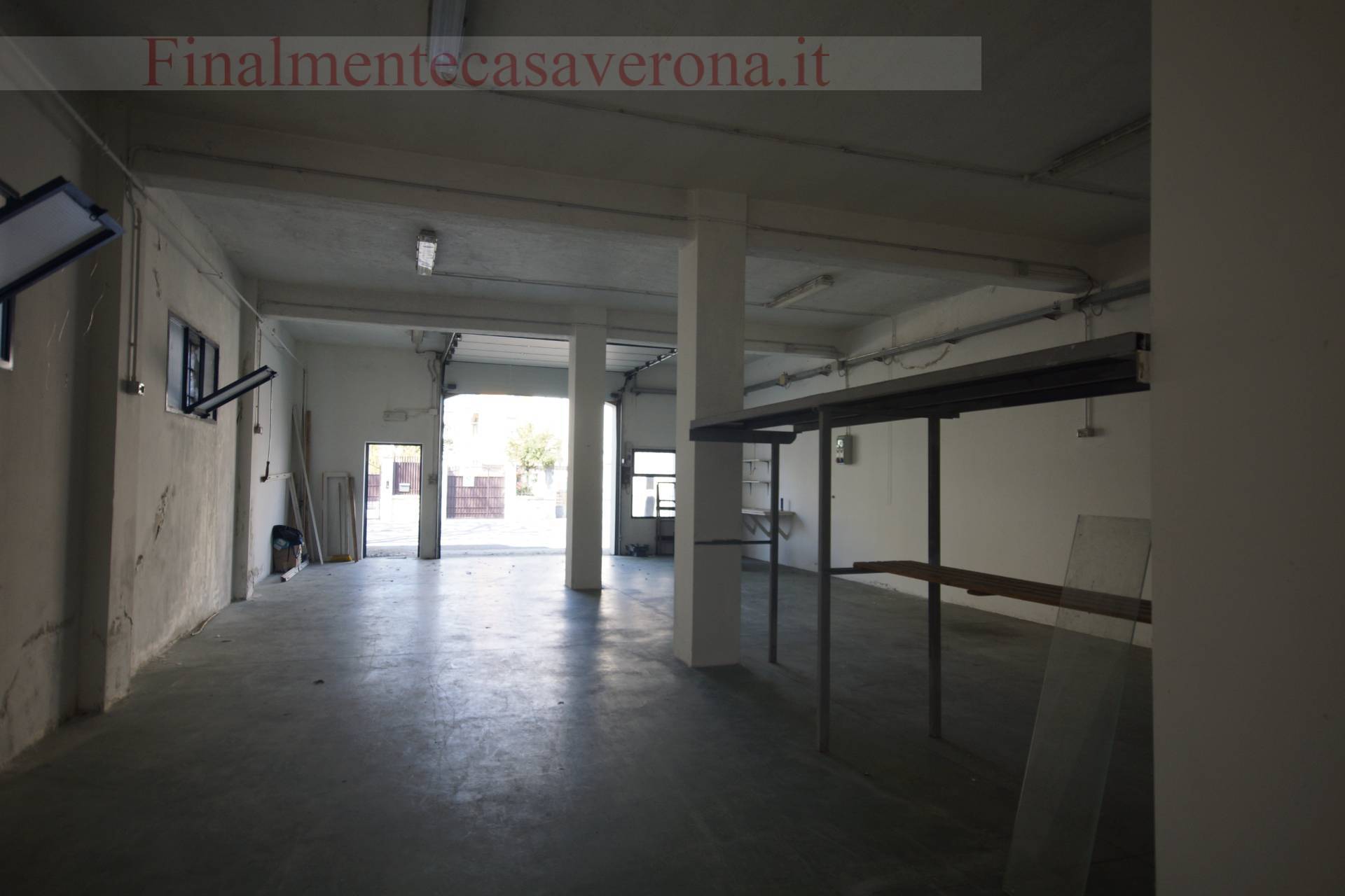 Capannone in vendita a Verona