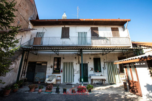 Casa singola in Vendita a Casorezzo