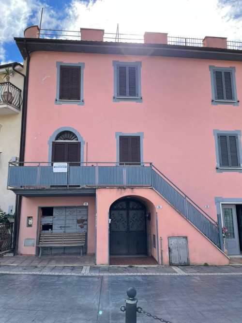 Appartamento in Vendita a Fara in Sabina