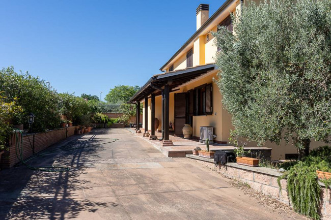 Villa in Vendita a Magliano Romano
