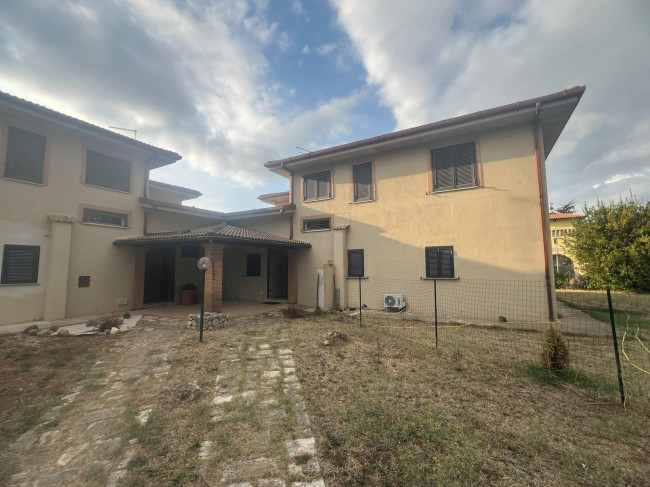Appartamento in Villa in Affitto a Fiano Romano