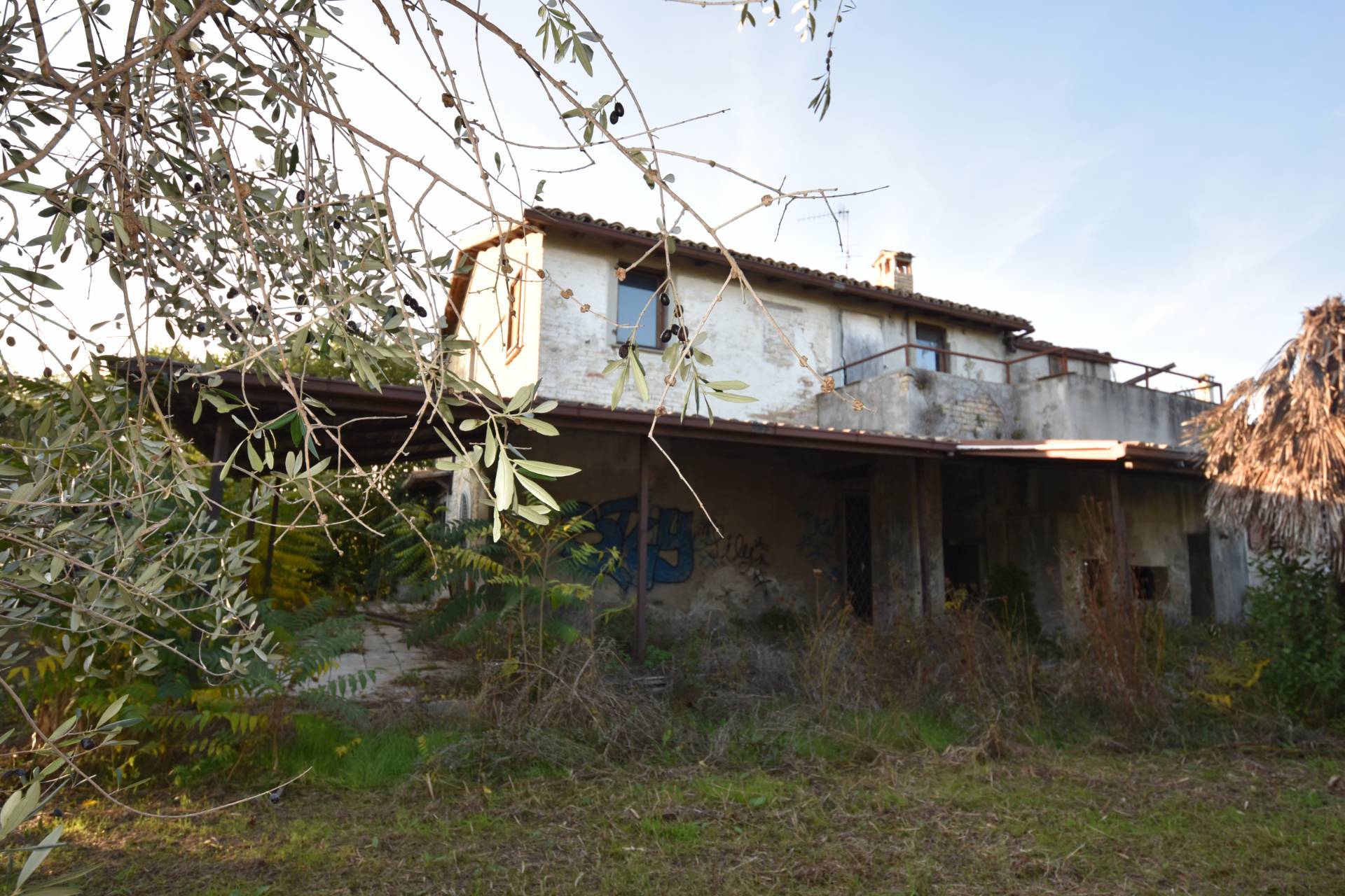 Rustico/Casale In Vendita A San Benedetto Del Tronto Cod. 2061