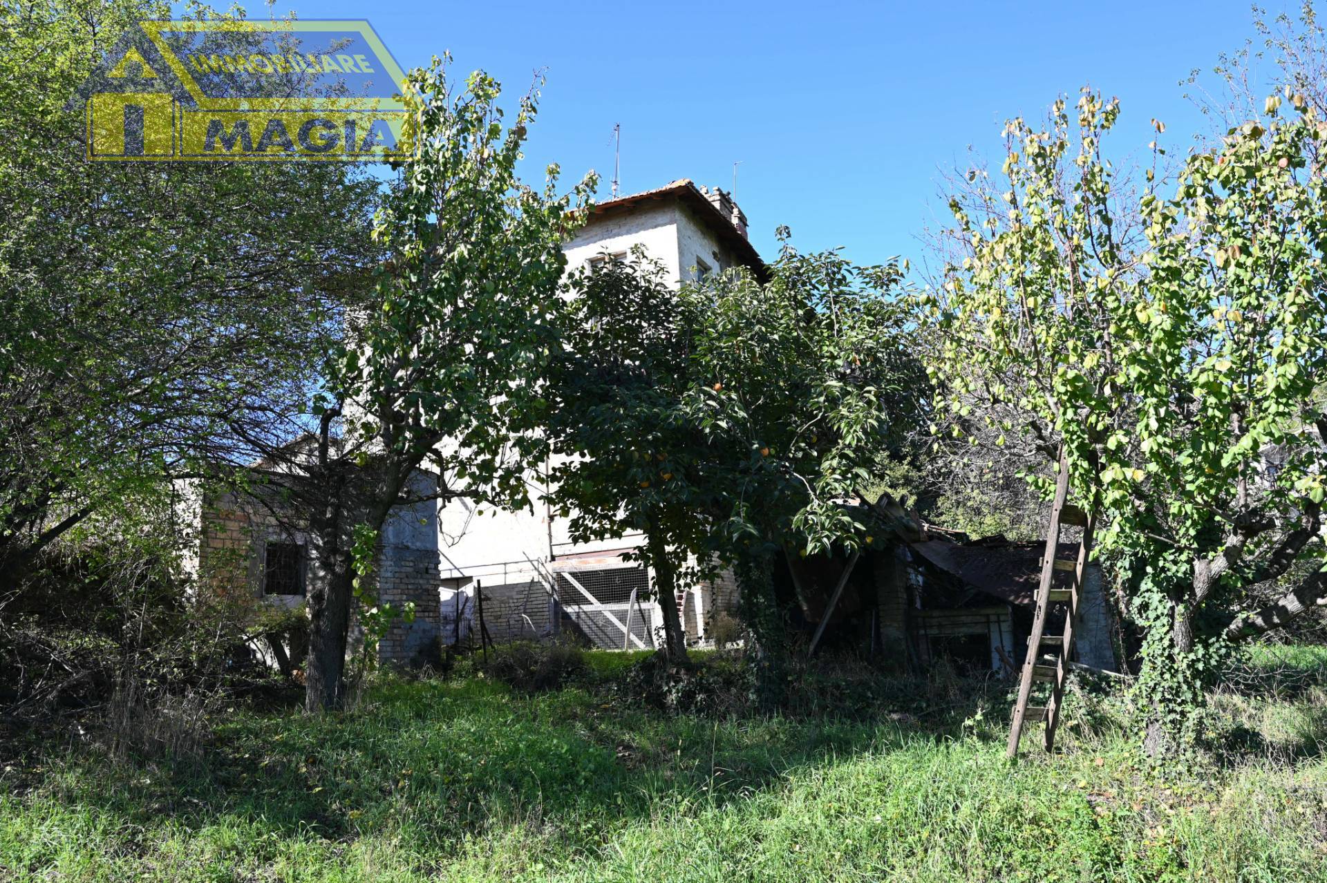 Casa indipendente in vendita a Ascoli Piceno (AP)