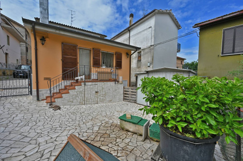 Casa singola in Vendita a Maltignano