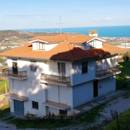 Casa singola in Vendita a Campofilone
