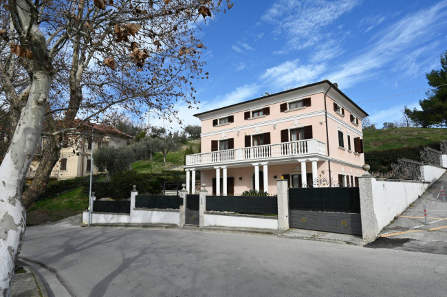 Villa in Vendita a Spinetoli