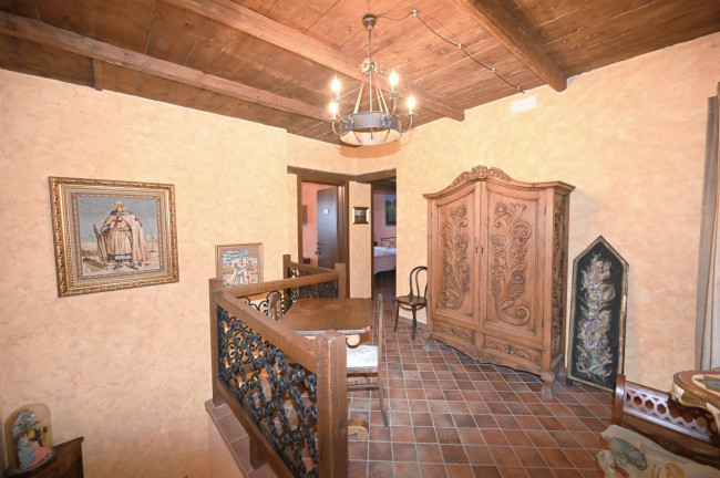 Casa indipendente in vendita a Castignano (AP)