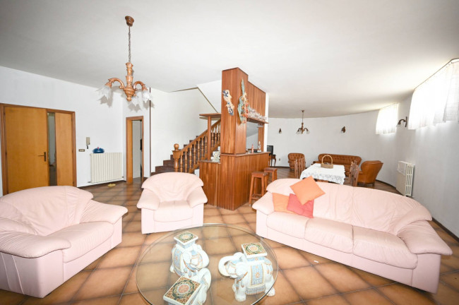 Villa in vendita a Colli Del Tronto (AP)