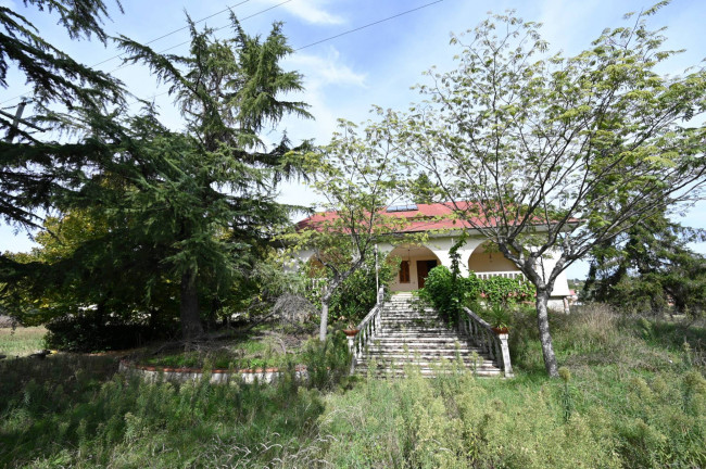 Villa in vendita a Colli Del Tronto (AP)