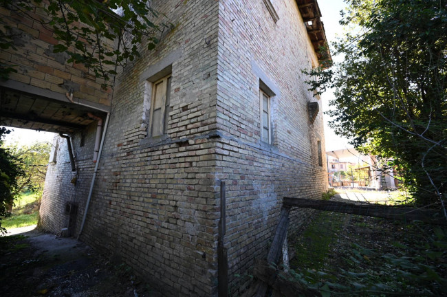 Casa indipendente in vendita a Ascoli Piceno (AP)