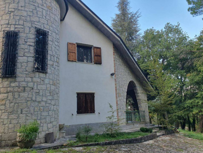 Villa in Vendita a Ascoli Piceno