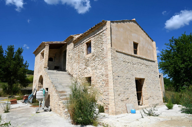 Rustico/Casale in Vendita a Spinetoli