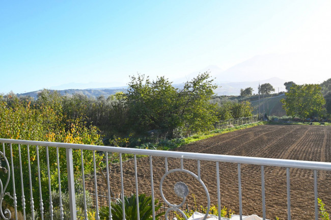 Appartamento in Vendita a Castel di Lama