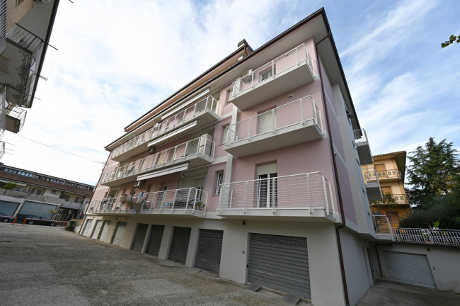 Appartamento in Vendita a Castel di Lama