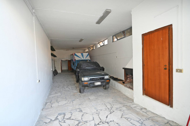 Magazzino in Vendita a Ascoli Piceno