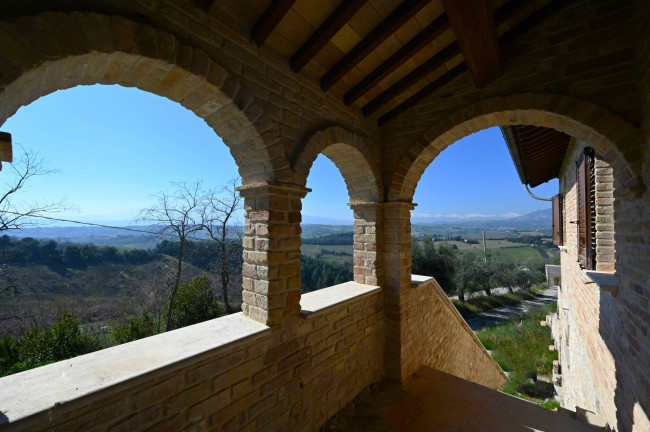 Rustico/Casale in Vendita a Castorano