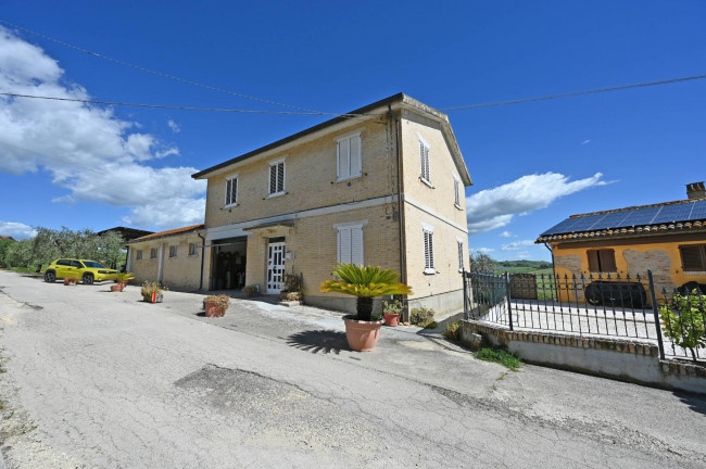 Rustico/Casale in Vendita a Castel di Lama