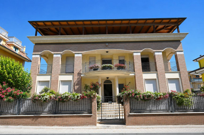 Villa in Vendita a San Benedetto del Tronto