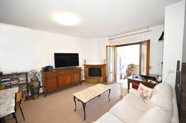 Appartamento in Vendita a Folignano