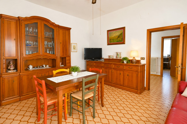 Appartamento in Vendita a Colli del Tronto