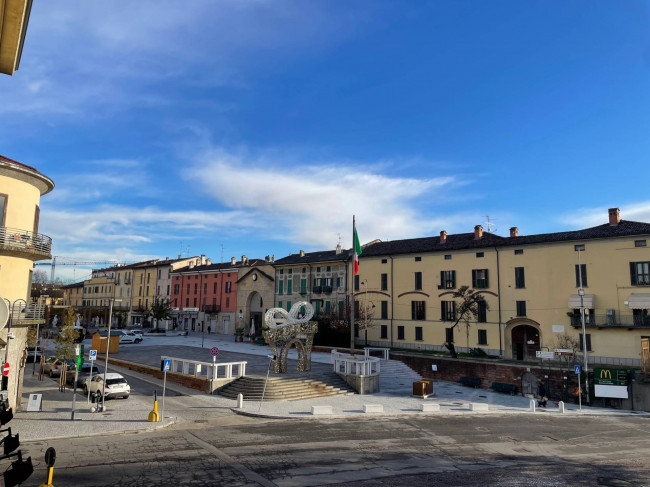 Appartamento in Vendita a Cassano d'Adda