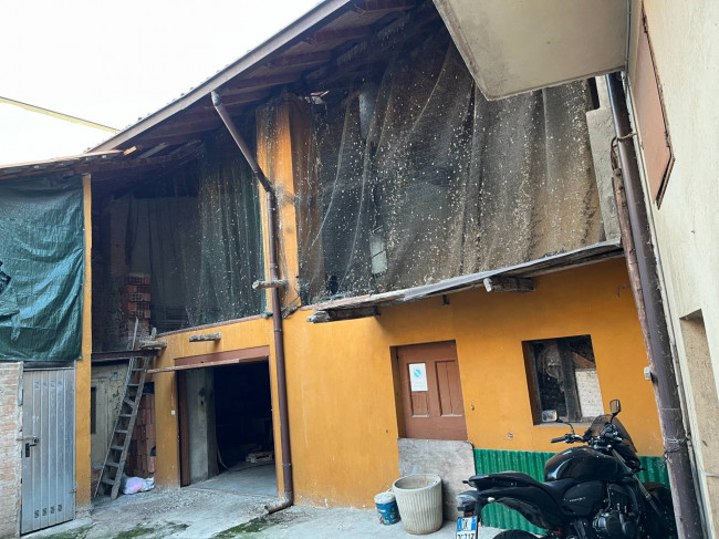 Rustico in Vendita a Canonica d'Adda