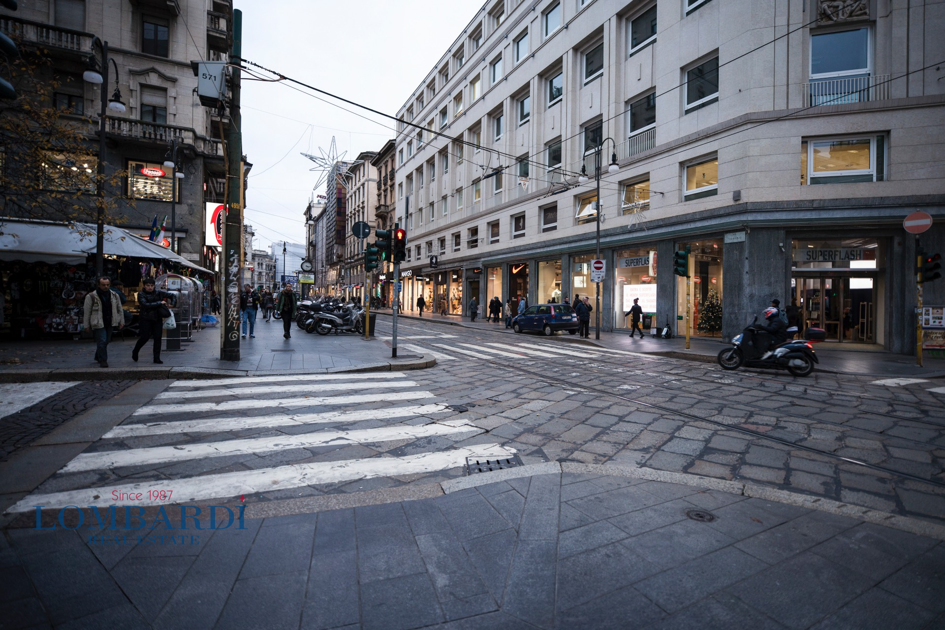 Negozio - Loc.Com. MILANO affitto  * Duomo  Lombardi Real Estate - Duomo
