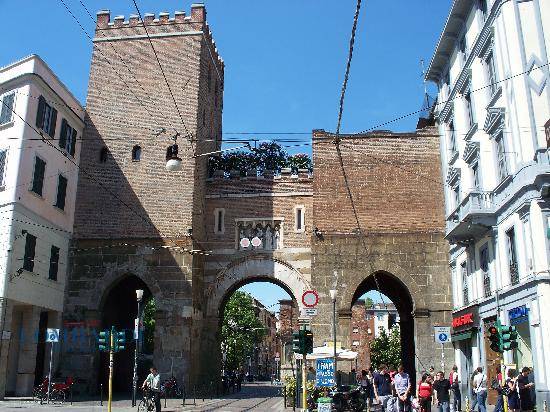 Negozio - Loc.Com. MILANO affitto  * Navigli, C.so Genova, Ticinese, P.le Vetra  Lombardi Real Estate - Duomo