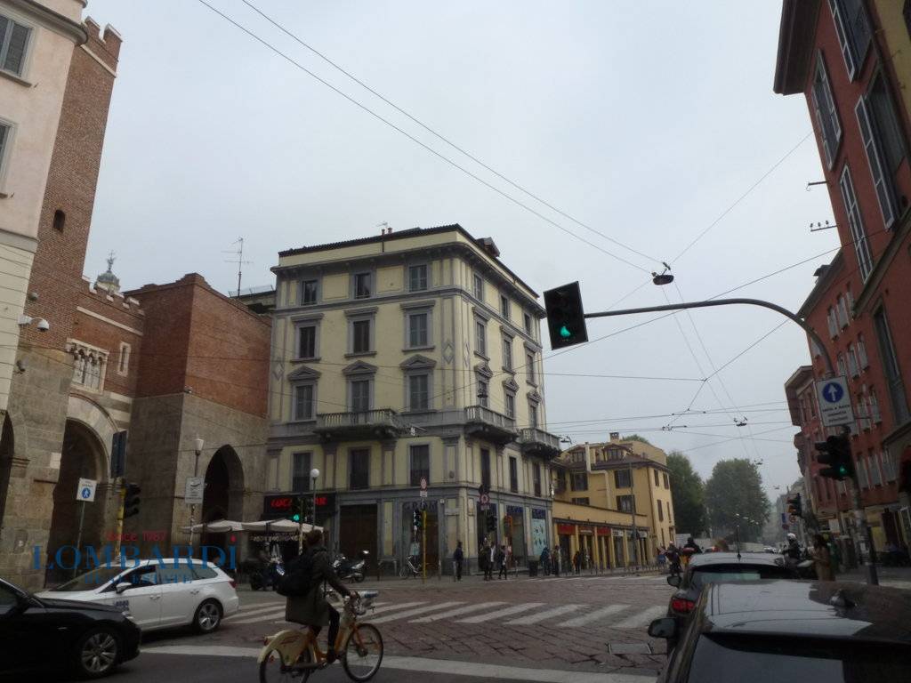 Negozio - Loc.Com. MILANO affitto  * Navigli, C.so Genova, Ticinese, P.le Vetra  Lombardi Real Estate - Duomo