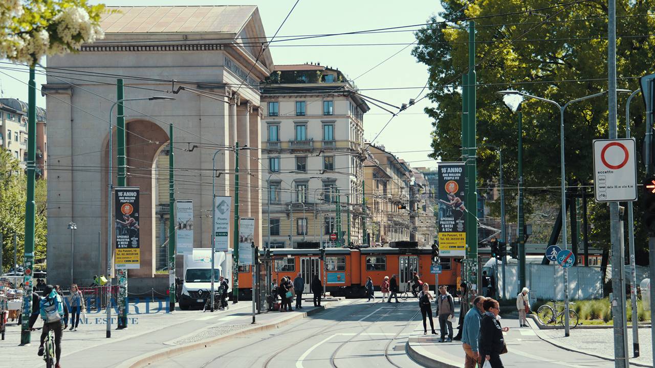 Negozio - Loc.Com. MILANO affitto  * Navigli, C.so Genova, Ticinese, P.le Vetra  Lombardi Real Estate - Duomo