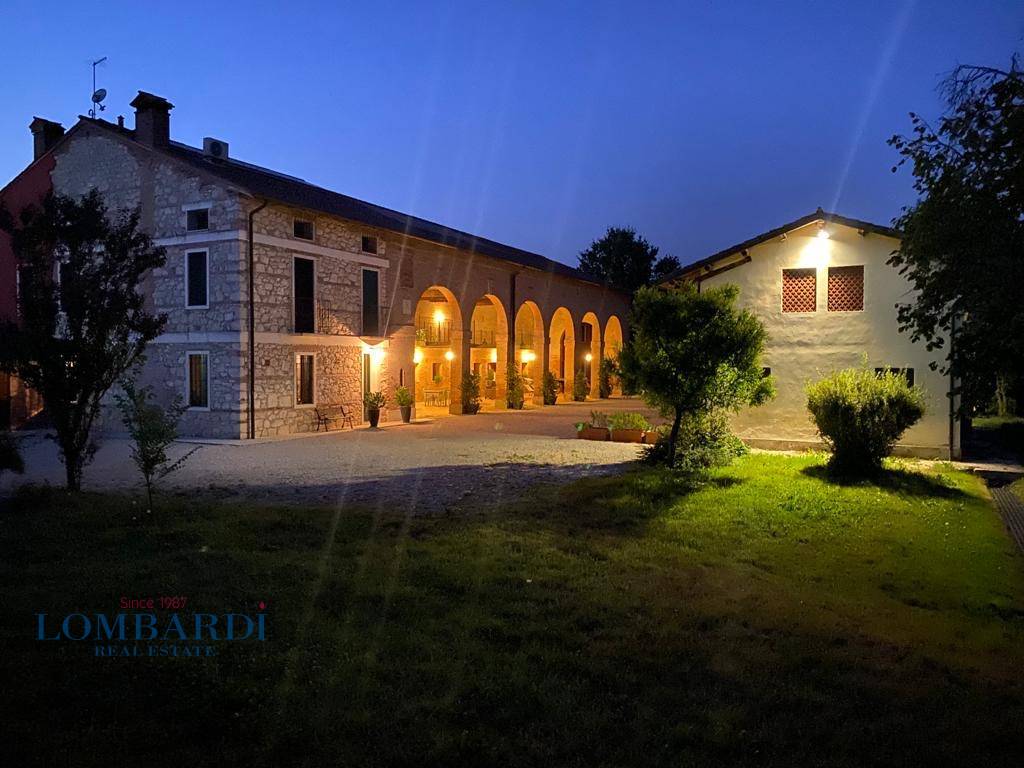 Rustico - Cascina MONTICELLO CONTE OTTO vendita    Lombardi Real Estate - Brera